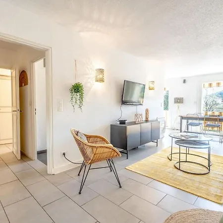 Appartement Les Amourie L Terrace & Parking L Shellter Saint-Tropez